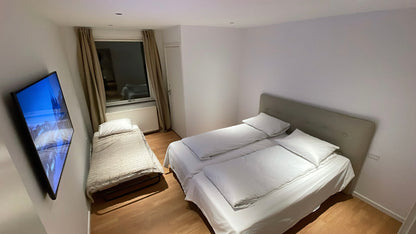 Maison Nord, 6 min from the Airport & Sleep 6